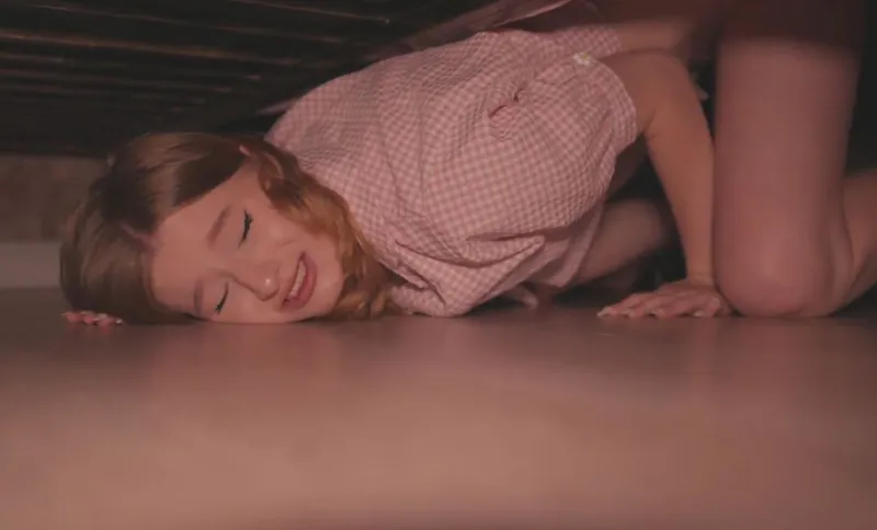 sex âu đẹp,sex drop,fim sex ko che Lợi dụng nện chị kế khó tính đang kẹt dưới gầm giường